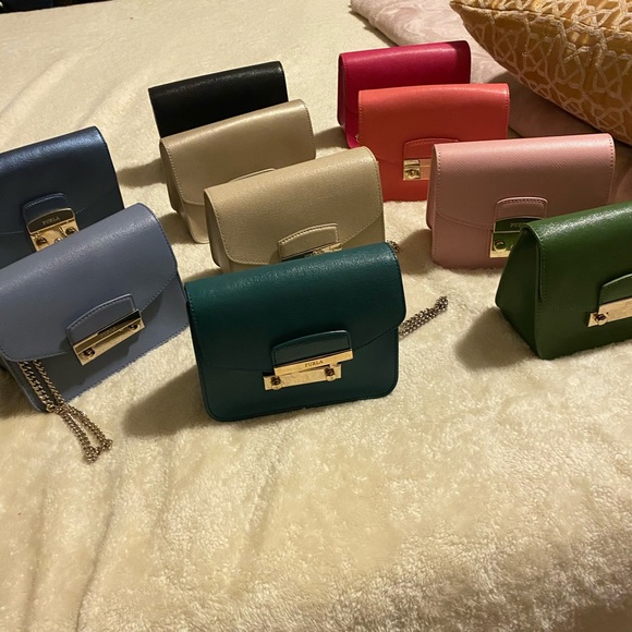Authentic Furla mini - Picture 3 of 4